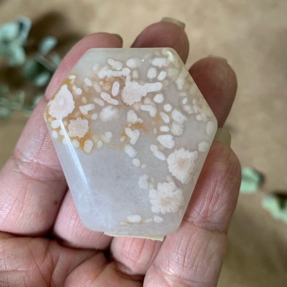 Flower Agate Coffin - Picture 4 of 5